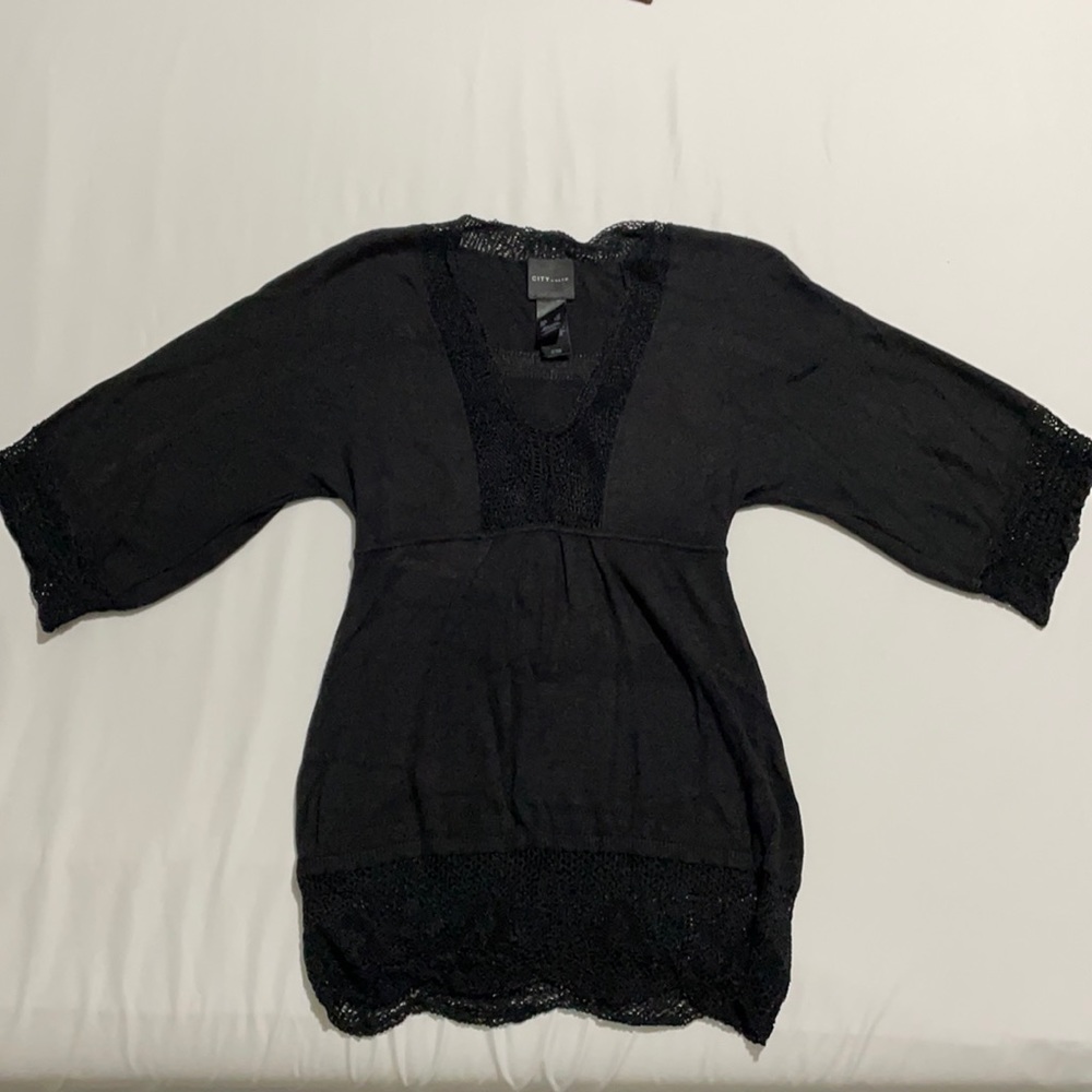 City Unltd - Beautiful black top